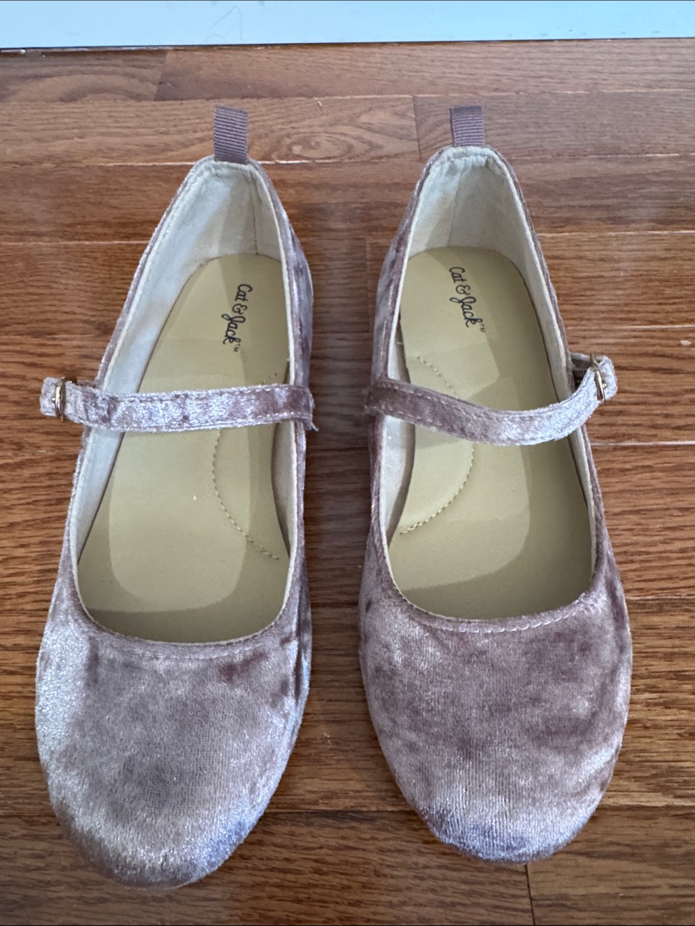 Cat & Jack Girls' Velvet Mary Janes - Light Taupe